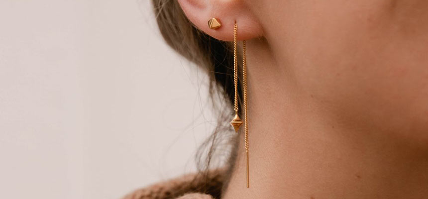 Dangle earrings