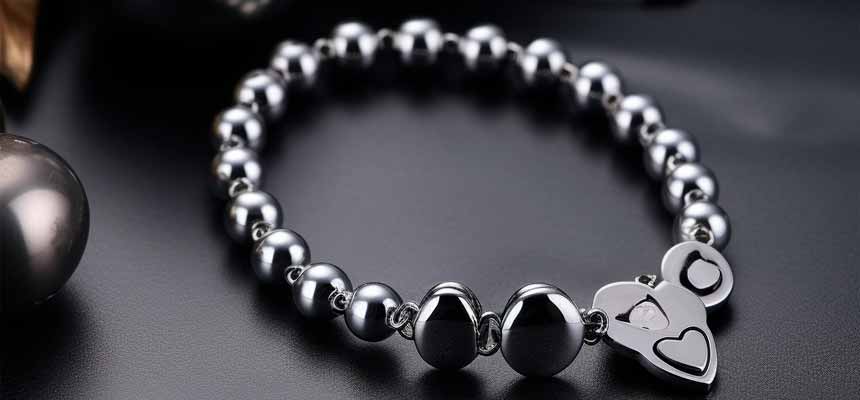 Styling Magnetic Love Bracelets