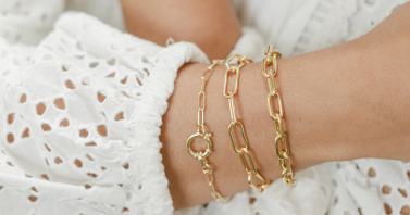 How To Style Chain Bracelets In 2022