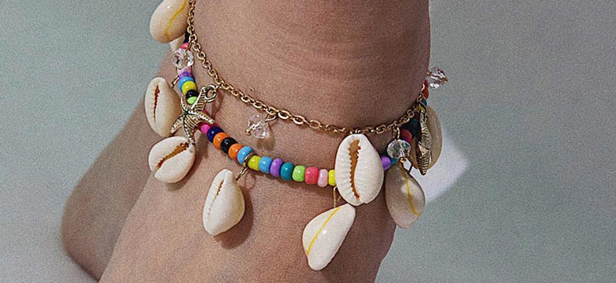 seashells hotwife bracelet