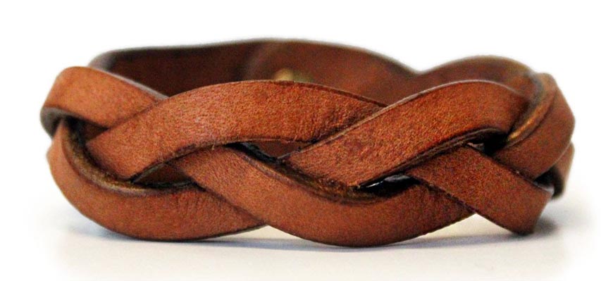 simple braided leather bracelet