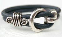 simple clasp leather bracelet5