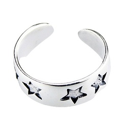 Polished silver toe ring with antiqued stars