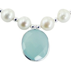 Pearl bracelet chalcedony charm and silver butterfly 2