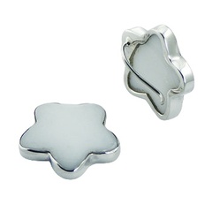 White hydro quartz star earrings 
