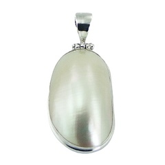 Handmade natural semi-oval mother of pearls polished sterling silver pendant