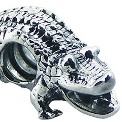 Crocodile detailed casted silver bead 3