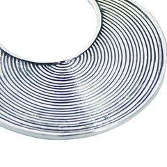 Crescent grooved silver hoop earrings 3