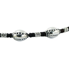Silver Oval Beads & Floral Cylinder Beads Macrame Bracelet 2