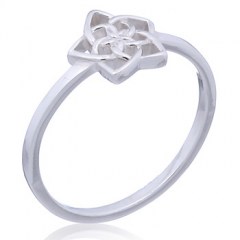Floral Star Silver 925 Ring by BeYindi
