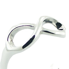 Highly Polished Casted Sterling Silver Infinity Ring by BeYindi 