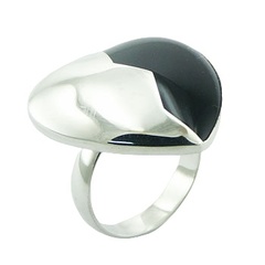 Convexed Fifty -Fifty Silver Black Agate Gemstone Heart Ring