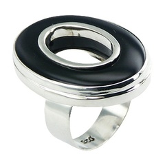 Elegantly Open Oval Fashionable Silver Black Agate Designer Ring