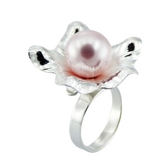 Sterling Silver Flower Swarovski Crystals Pearl Ring
