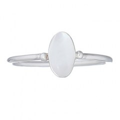 Mother Of Pearl Long Oval Shaped Sterling 925 Ring by BeYindi 