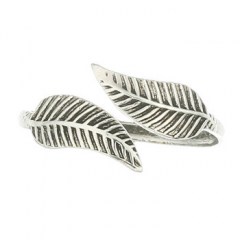 Antiqued 925 Silver Toe Ring Softly Curved Leaves by BeYindi 3