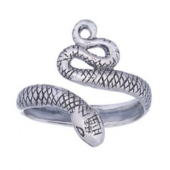 Snake Toe Ring in Antiqued Sterling Silver by BeYindi 