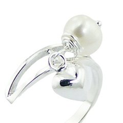 Sterling Silver Toe Ring with Puffed Heart Pearl Charms 3