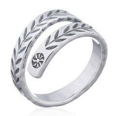 925 Silver Adjust Ring With Bamboo Leaves Stamped On by BeYindi