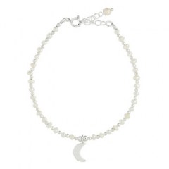 Classy Freshwater Pearl and a Moon Charm Bracelet by BeYindi