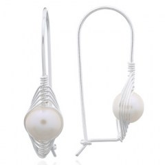 Extremely Beautiful Shell Pearl Drop 925 Silver Earrings by BeYindi