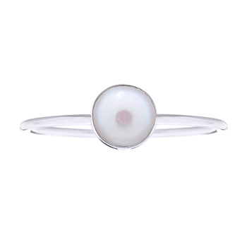 A Single Freshwater Pearl 925 Sterling Silver Ring by BeYindi 